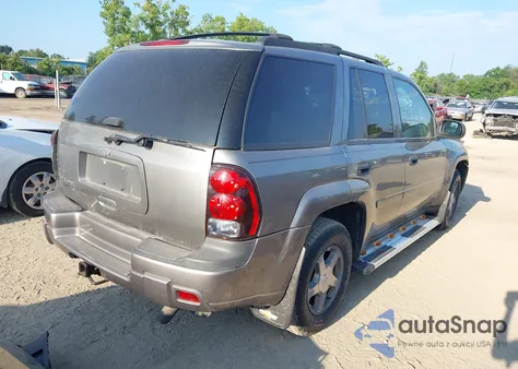 2006 Chevrolet Trailblazer Ls z USA, uszkodzony, nr VIN 1GNDT13S662212210